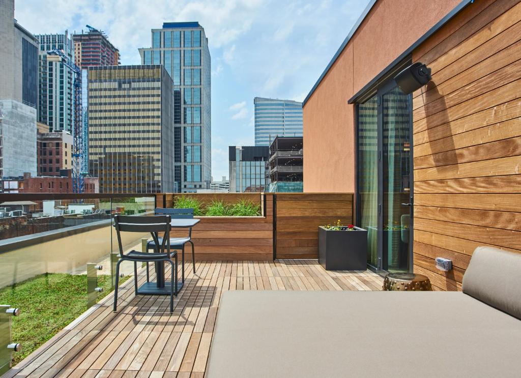 bankers rooftop.jpeg